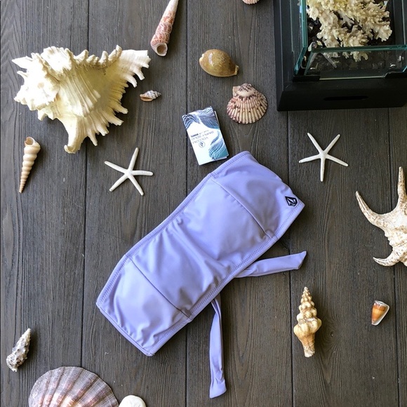 🌸🌴VOLCOM BIKINI TOP🌴🌸 - Picture 5 of 6